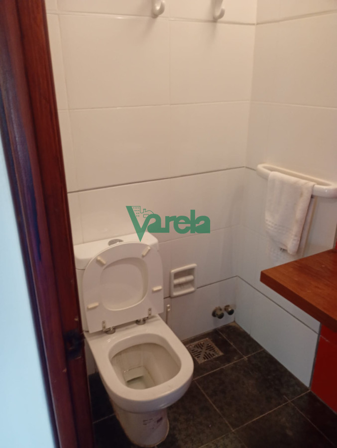 Casa ID.23170 - Venta Casa Carrasco norte, 6 dormitorios, 5baños, en 2 plantas 