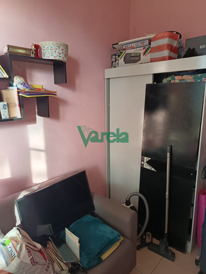 Casa ID.23075 - Casa en venta, Cordon sur, padron unico, a reciclar con 5 dorm
