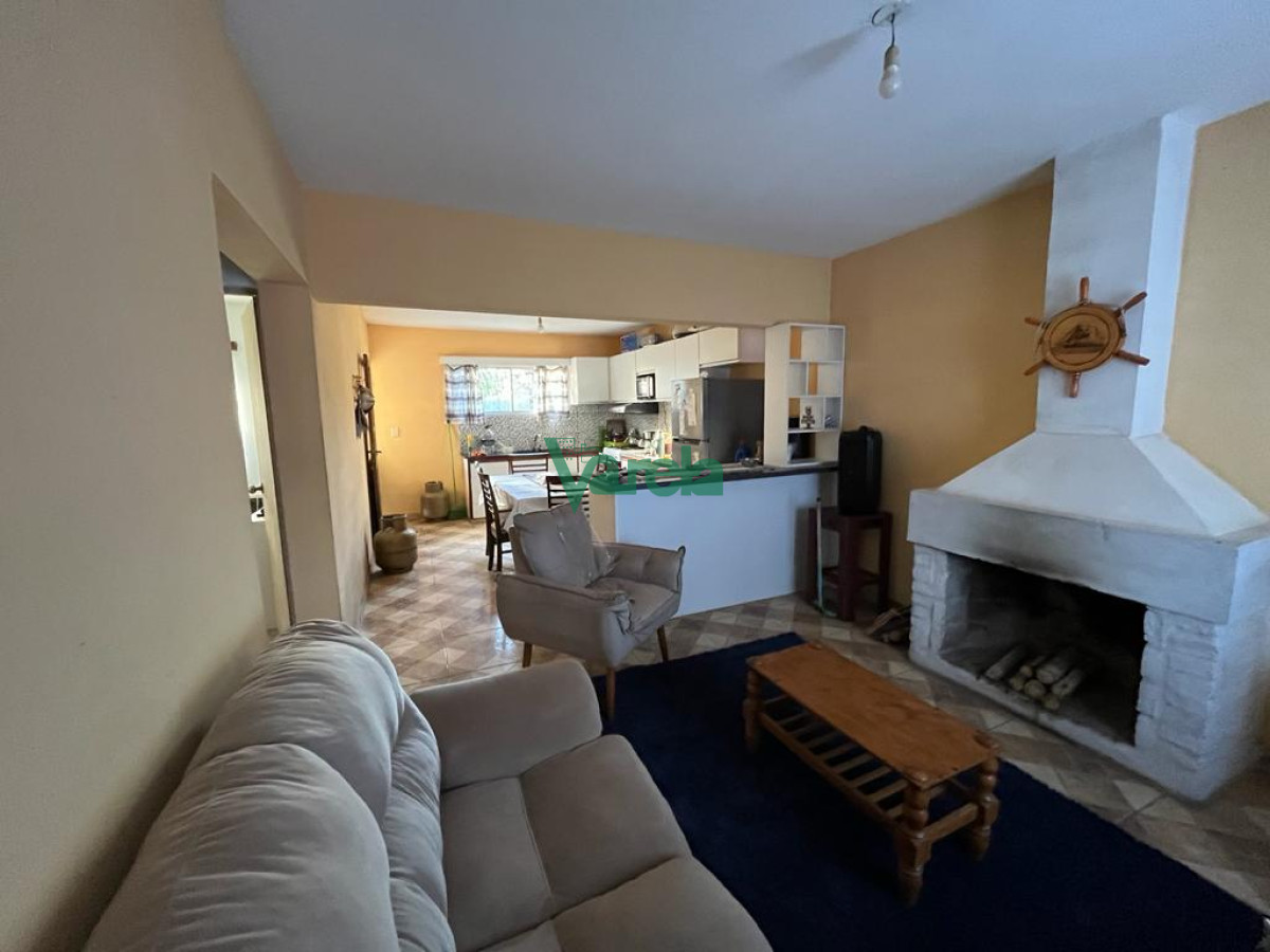 Casa ID.21796 - Venta de casa en Marindia de 2 dorm, estufa a leña, más negocio