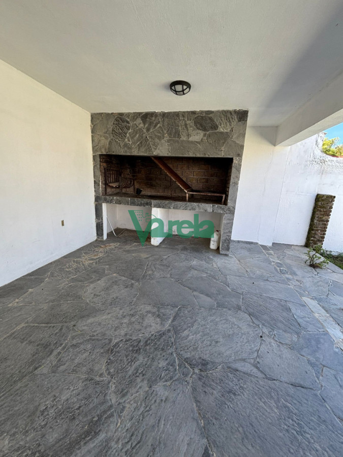 Casa ID.22980 - Casa en alquiler Medanos de Solymar frente a Rambla 3 dormitorios