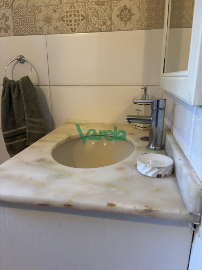 Casa ID.23007 - Casa en alquiler en Lagomar Sur de 4 dormitorios y 2 baños