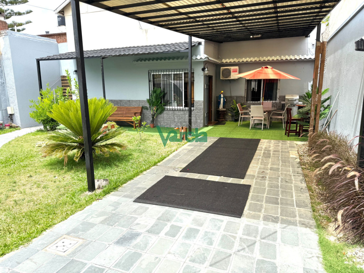 Casa ID.22882 - Alquiler casa carrasco, 3 dormitorios con piscina y 3 cocheras