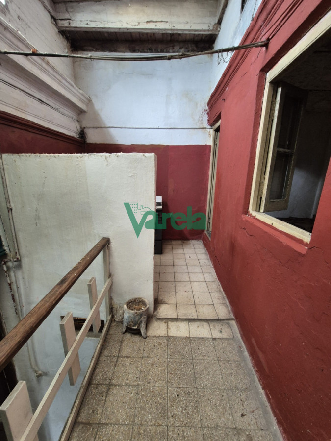Casa ID.23190 - Venta casa 7 dormitorios, 4 baños, Aguada, Gral Flores y M.Garcia 