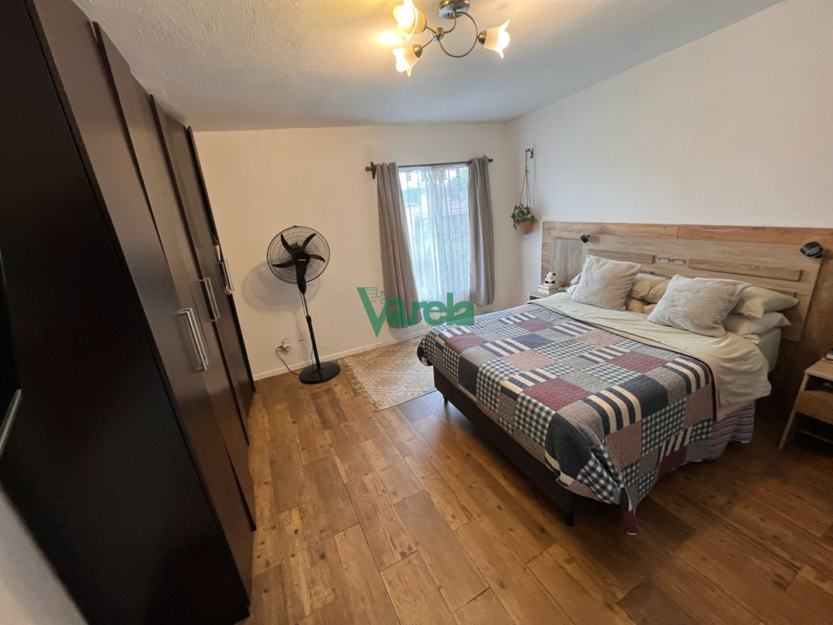 Casa ID.23074 - Casa en venta en Lagomar de 2 dormitorios, mas apto de 3 dorm