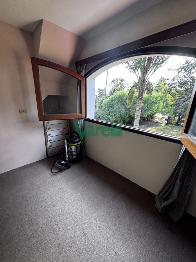 Casa ID.22717 - Casa mas local en venta 3 dormitorios 3 baños en El Pinar sur