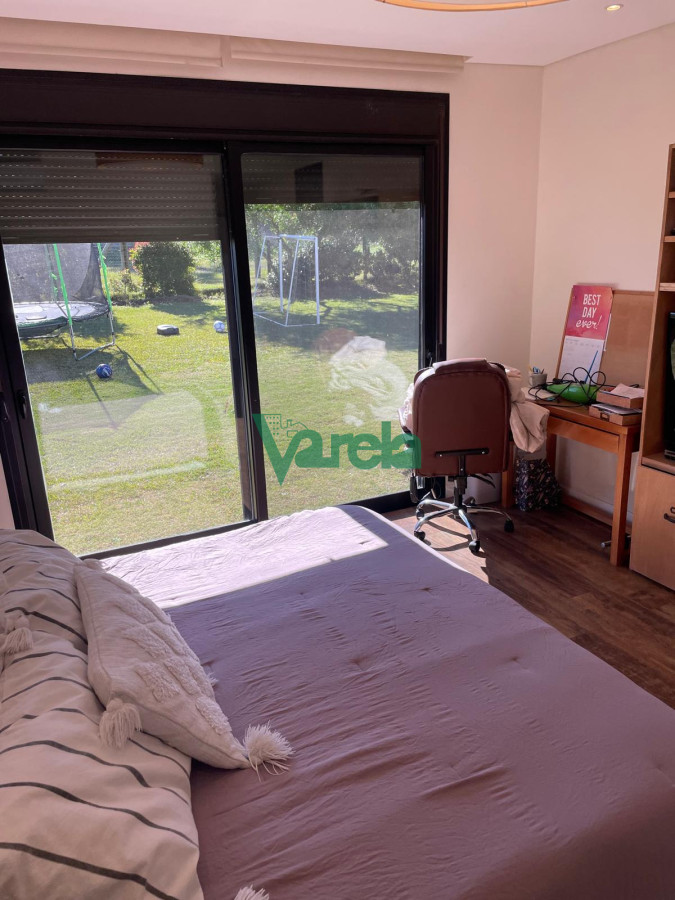 Casa ID.22630 - Venta casa en Mirador de la Tahona, 3 y servicio, 240 m2 en 1000 m2 de terreno