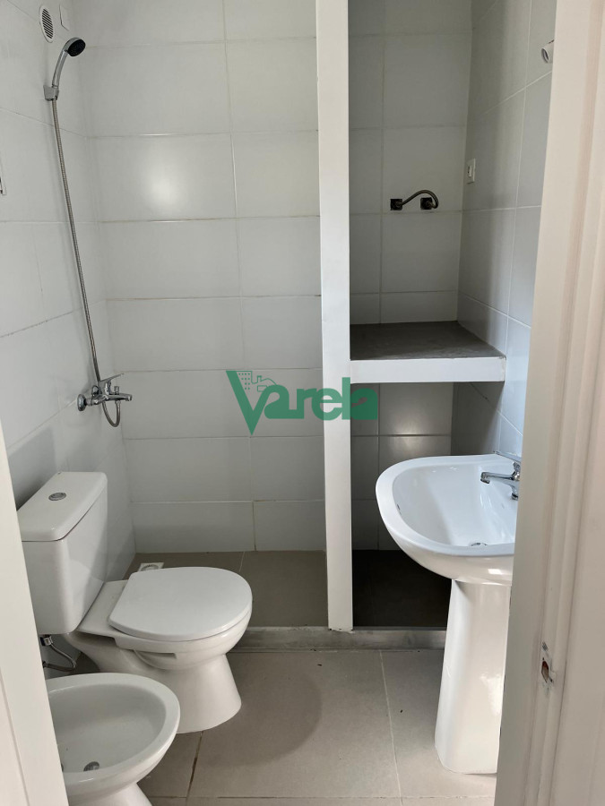 Casa ID.22457 - Alquiler casa 1 dormitorio Carrasco Norte a estrenar a metros Portones Shopping