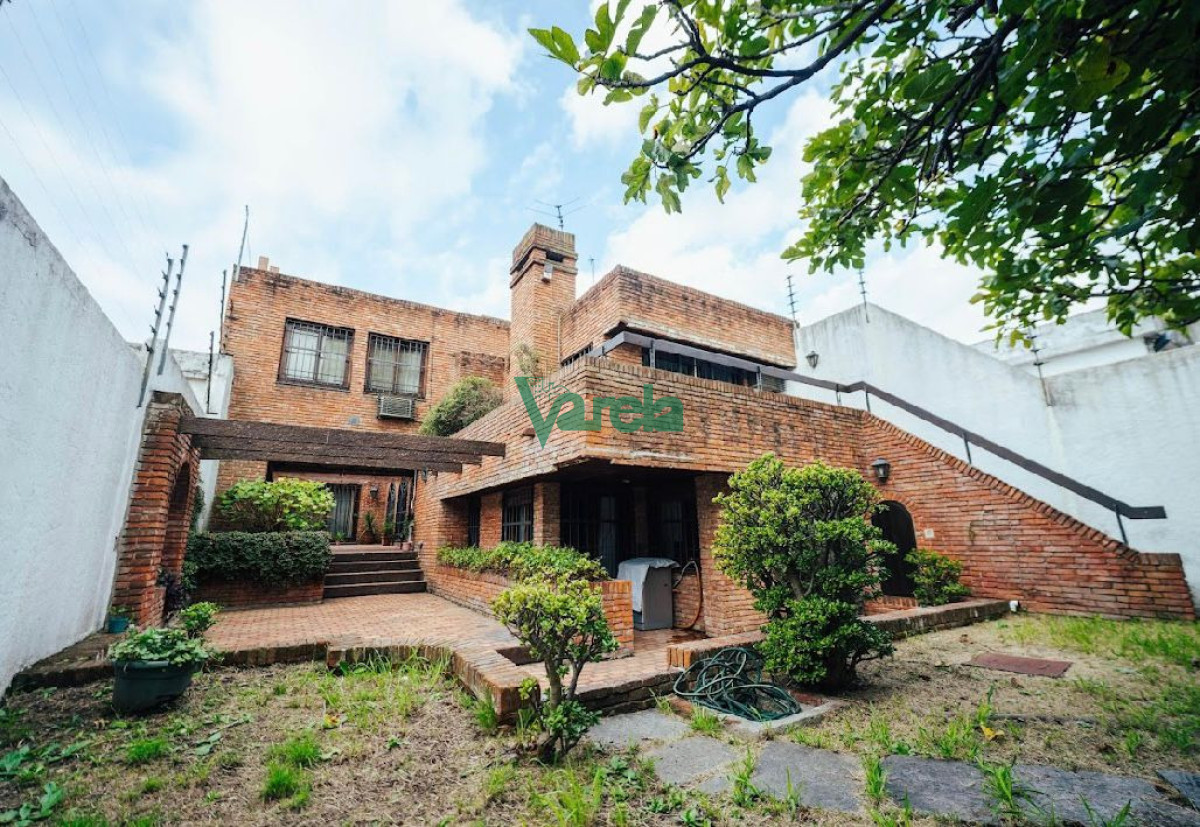 Casa ID.22962 - Venta de casa cuatro dormitorios en Punta Carretas