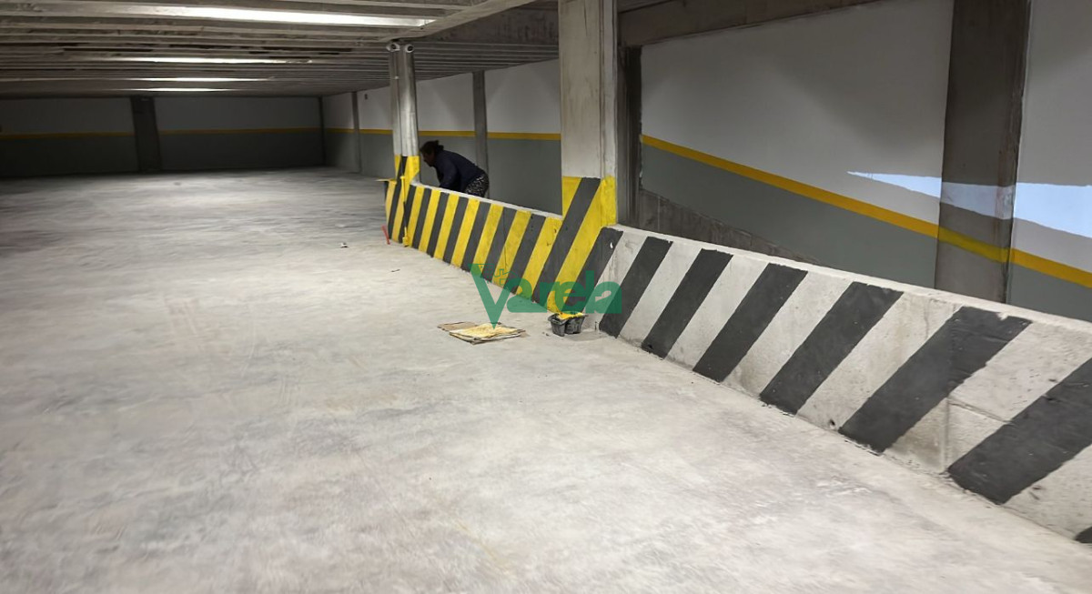 Casa ID.22552 - Venta Parking Ciudad Vieja Punto Estrategico No Lo Pierda