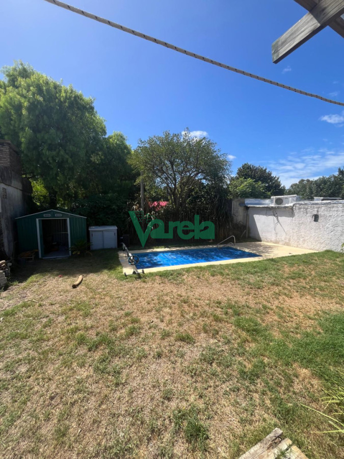 Casa ID.22949 - Venta de casa en Salinas sur, 2 dormitorios, apartamento y piscina