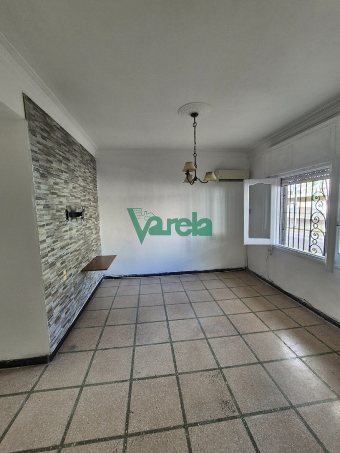 Casa ID.23099 - Alquiler casa Rivadavia prox Gral Flores