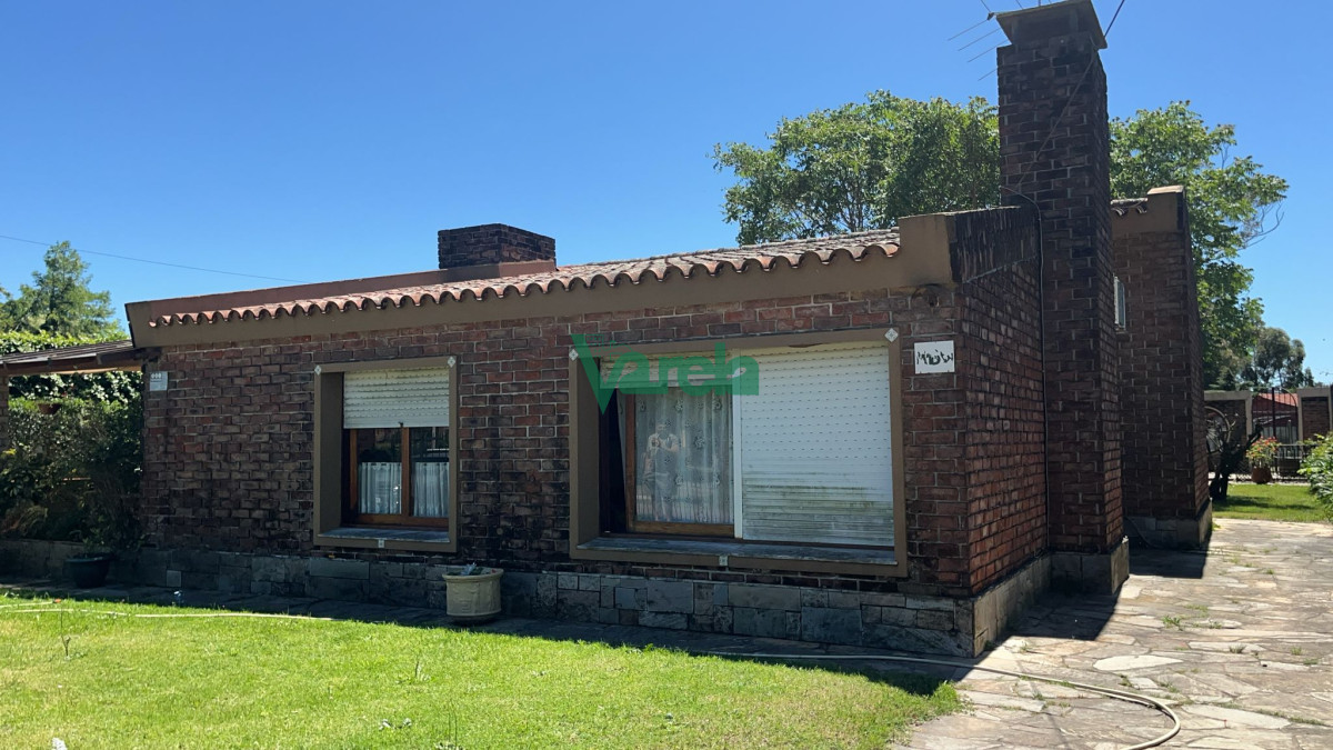 Casa ID.22417 - Casa Cuatro Dormitorios y Dos Baños al Sur 