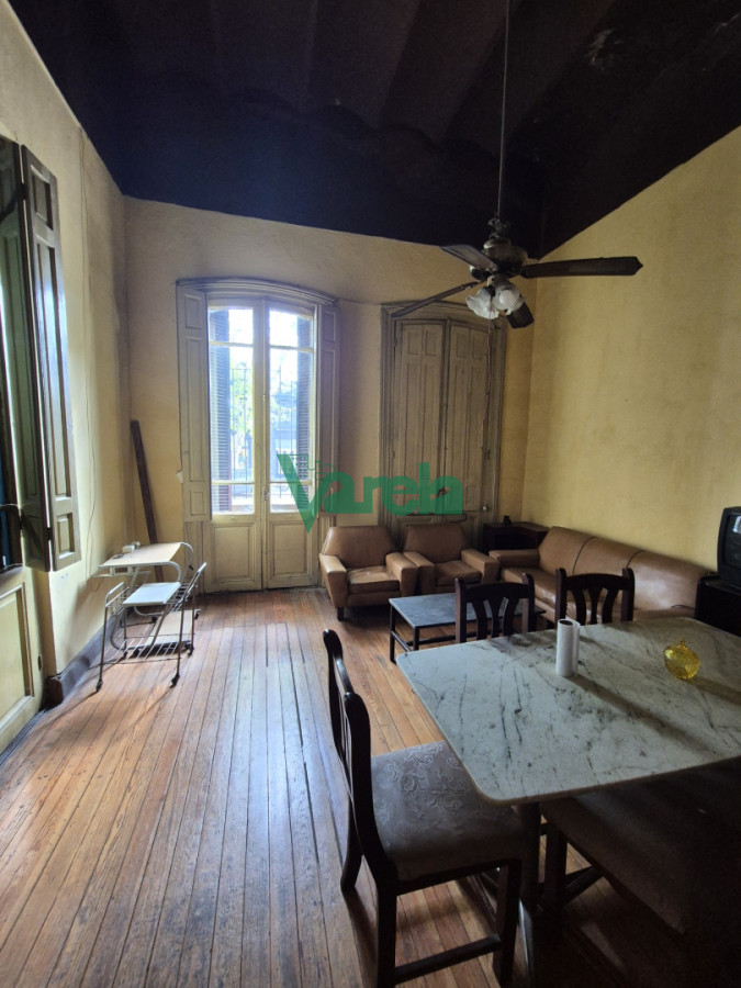 Casa ID.23190 - Venta casa 7 dormitorios, 4 baños, Aguada, Gral Flores y M.Garcia 