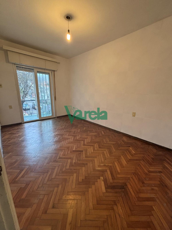 Casa ID.23073 - Casa a la venta PH altos de dos dormitorios en Parque Rodo