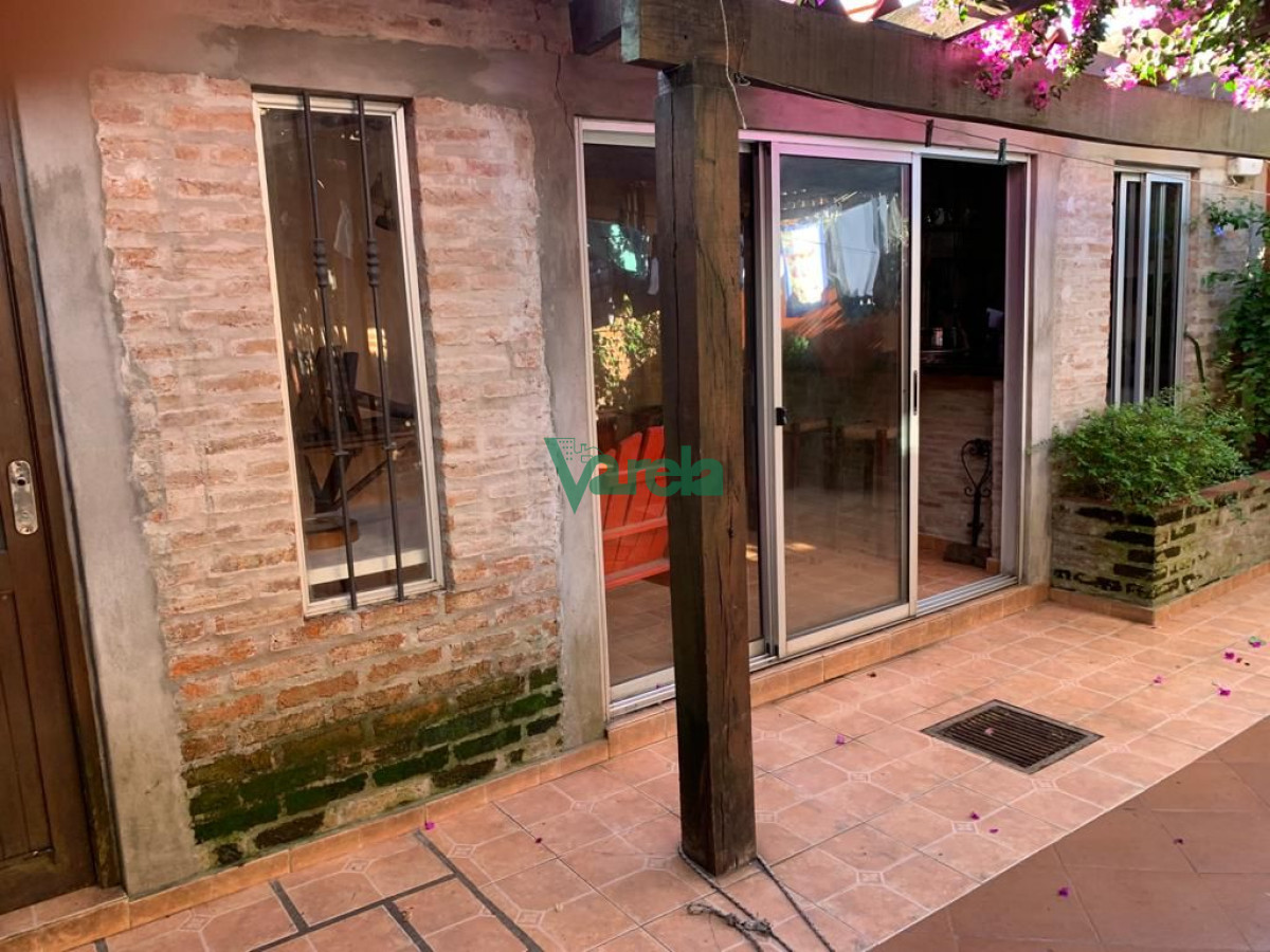 Casa ID.21721 - Venta de casa, Pando, 3 dormitorios, a pocas cuadras del centro de Pando. Excelente estado