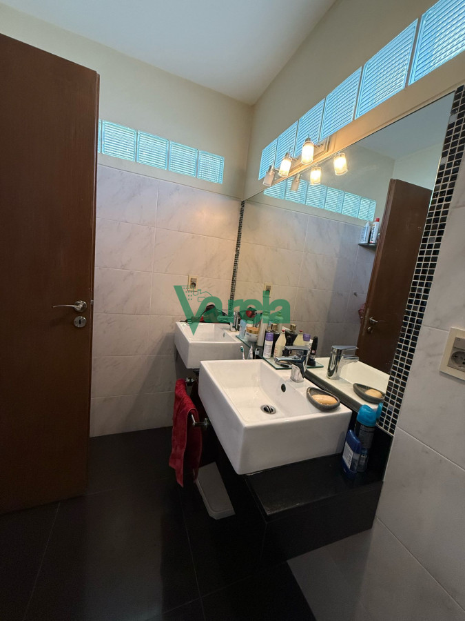 Casa ID.22593 - Venta Casa 3 dormitorios 3 baños garage piscina climatizada malvin