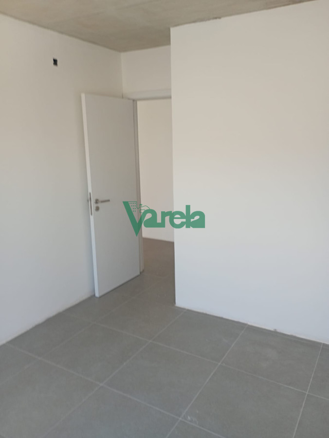 Casa ID.22755 - Venta casa Malvín Norte, 2 dormitorios, 1 baños, cochera, patio con parrillero