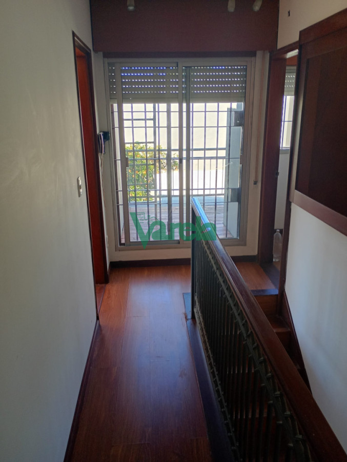 Casa ID.23170 - Venta Casa Carrasco norte, 6 dormitorios, 5baños, en 2 plantas 