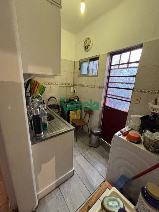 Casa ID.23157 - Venta de Casa de dos dormitorios con cochera y patio en Jacinto Vera 