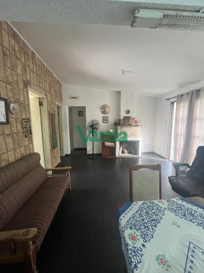 Casa ID.22949 - Venta de casa en Salinas sur, 2 dormitorios, apartamento y piscina