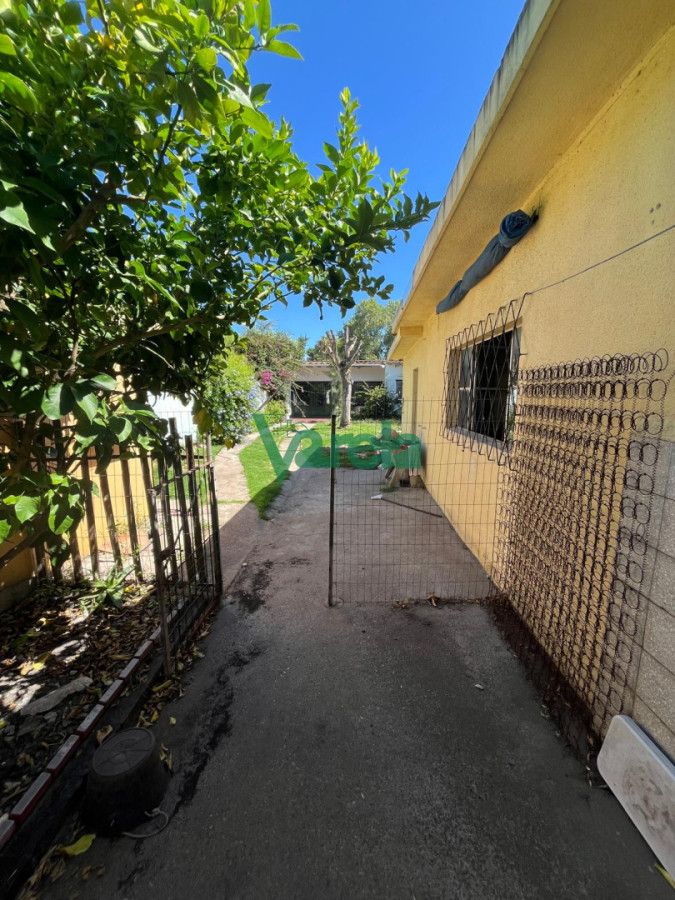 Casa ID.22896 - Venta de casa en Salinas, proxima rambla, 2 dormitorios