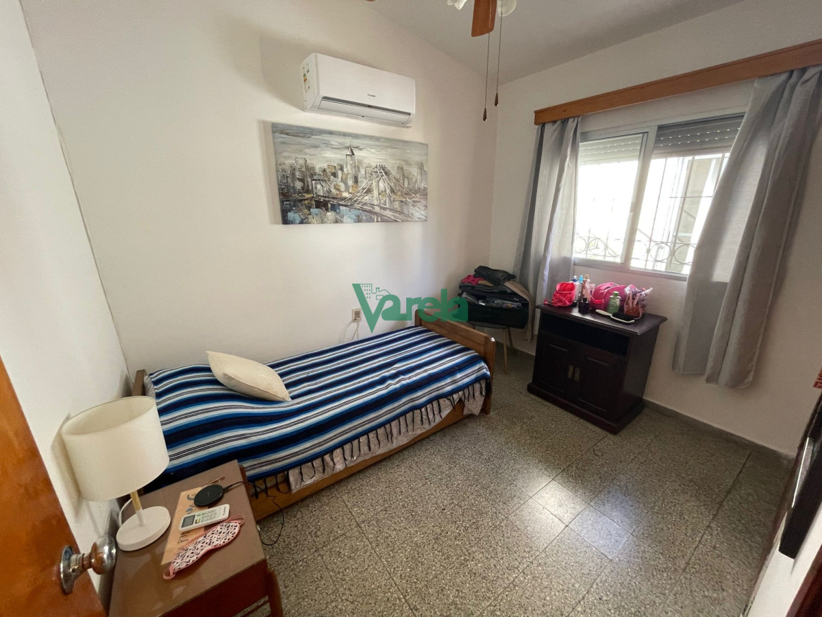 Casa ID.22085 - Casa de 6 dormitorios, piscina, en Parque del Plata Sur