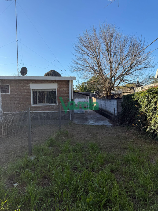 Casa ID.22638 - Se venden 2 casas en Barros Blancos, casi Ventura, ideal renta o 2 familias