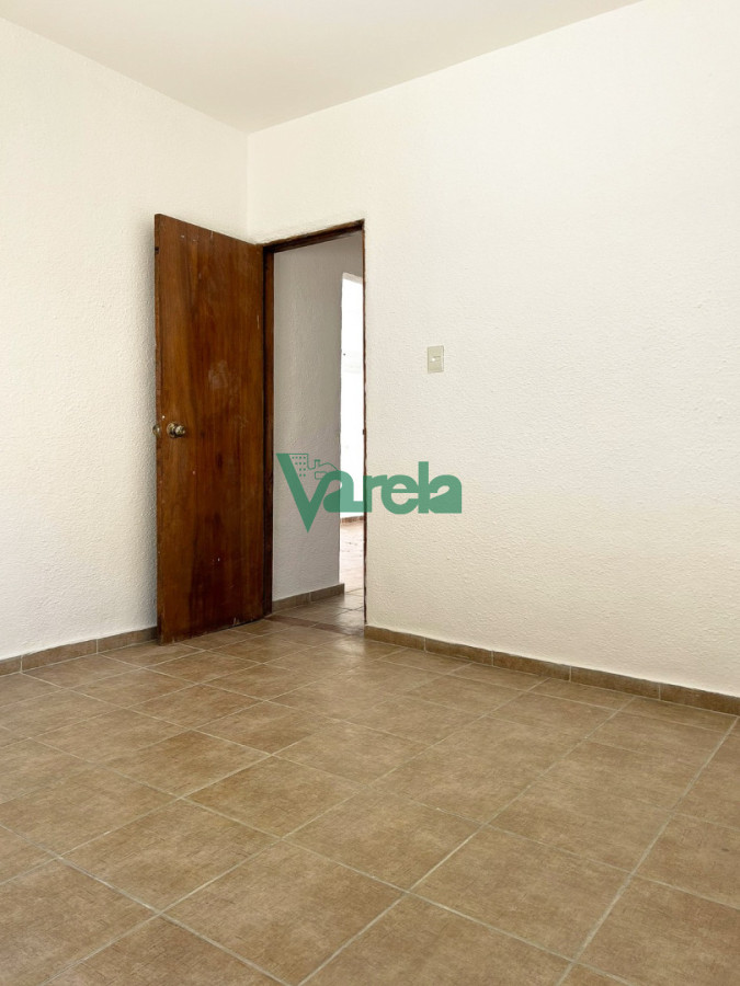 Casa ID.22921 - Venta de casa de dos dormitorios con cochera en Malvin Norte 