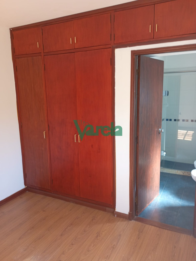 Casa ID.23170 - Venta Casa Carrasco norte, 6 dormitorios, 5baños, en 2 plantas 