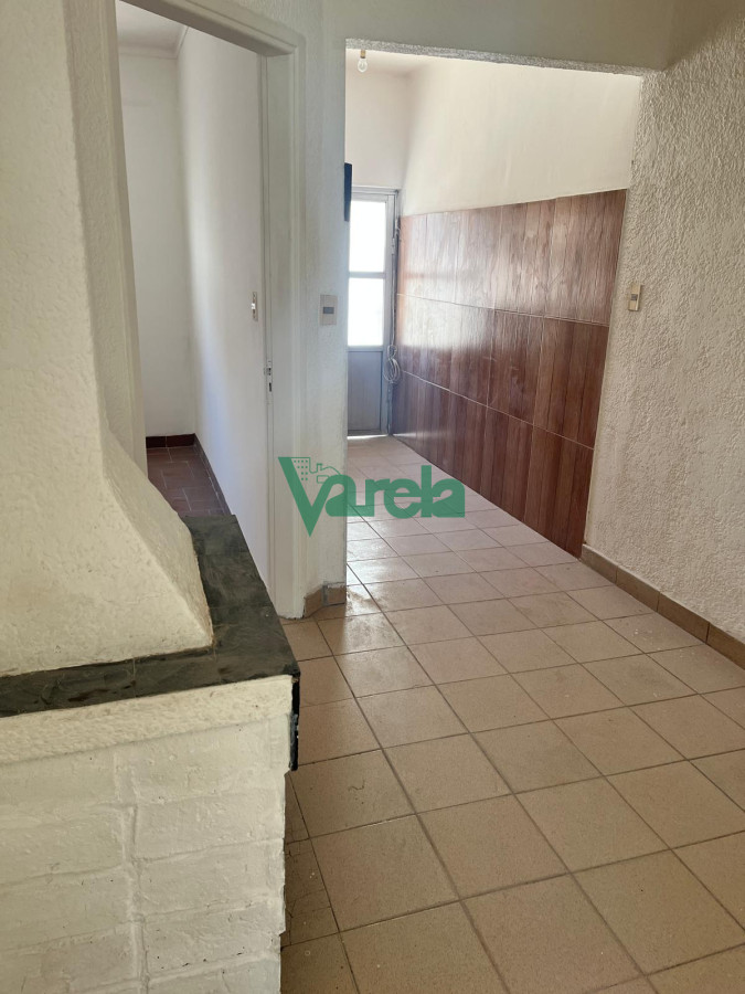 Casa ID.22270 - Venta casa, Punta Gorda , 2 dormitorios,1baños completo, jardín, cochera, patio con parrillero