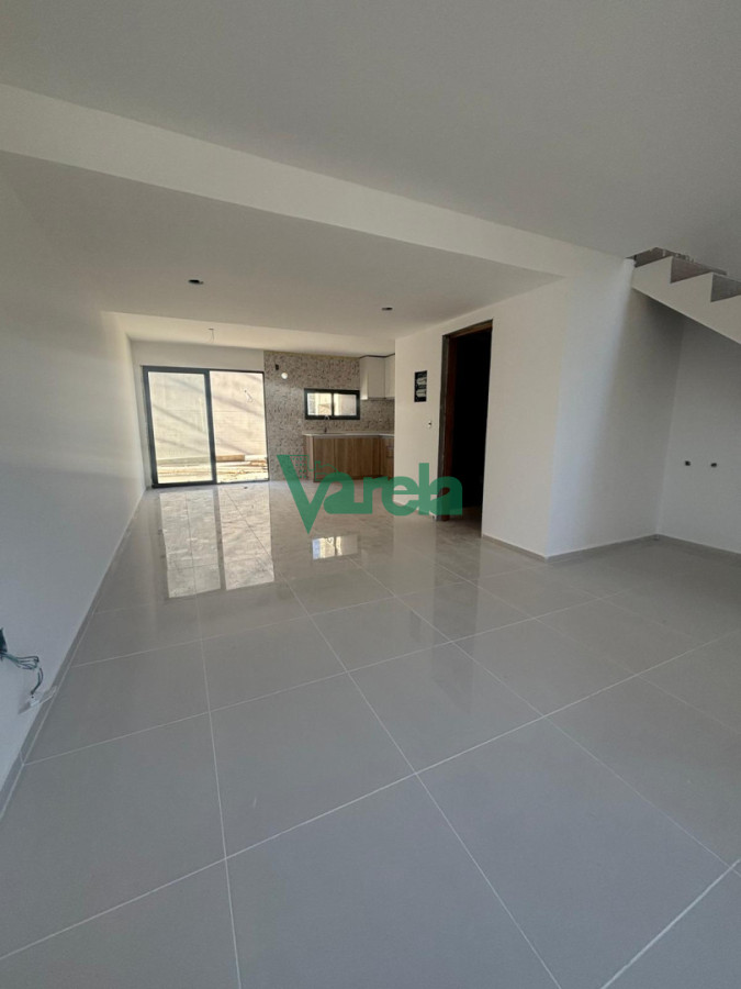 Casa ID.23056 - Venta de 3 casas a estrenar en Parque de Solymar