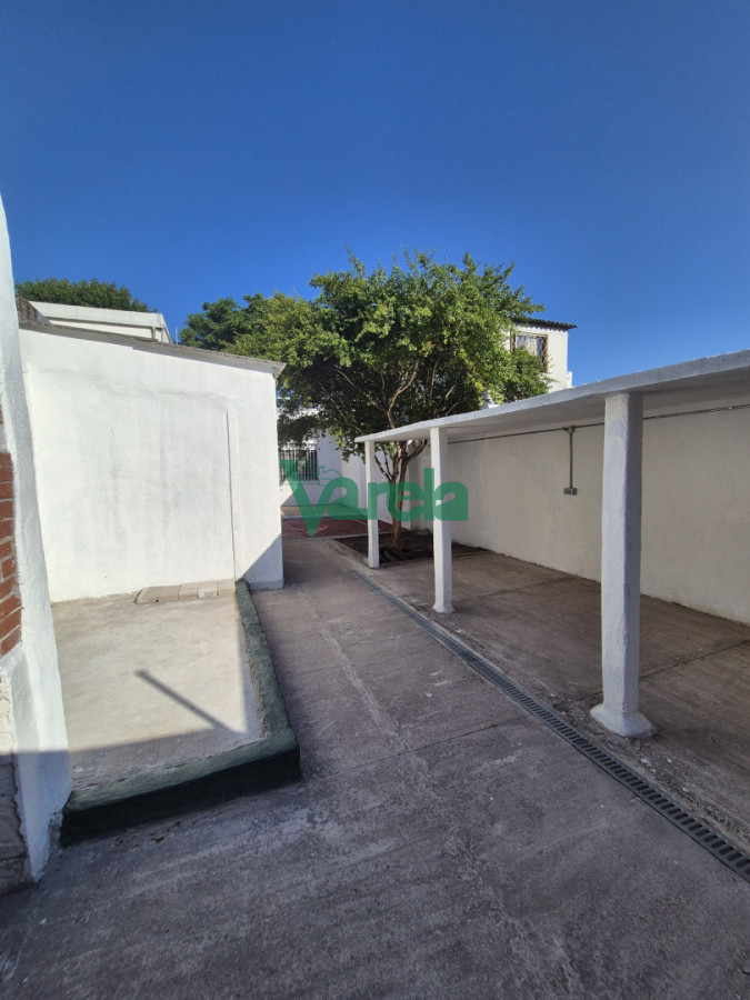 Casa ID.22916 - Alquiler 2 dormitorios op a 3 calle Bell prox Millan