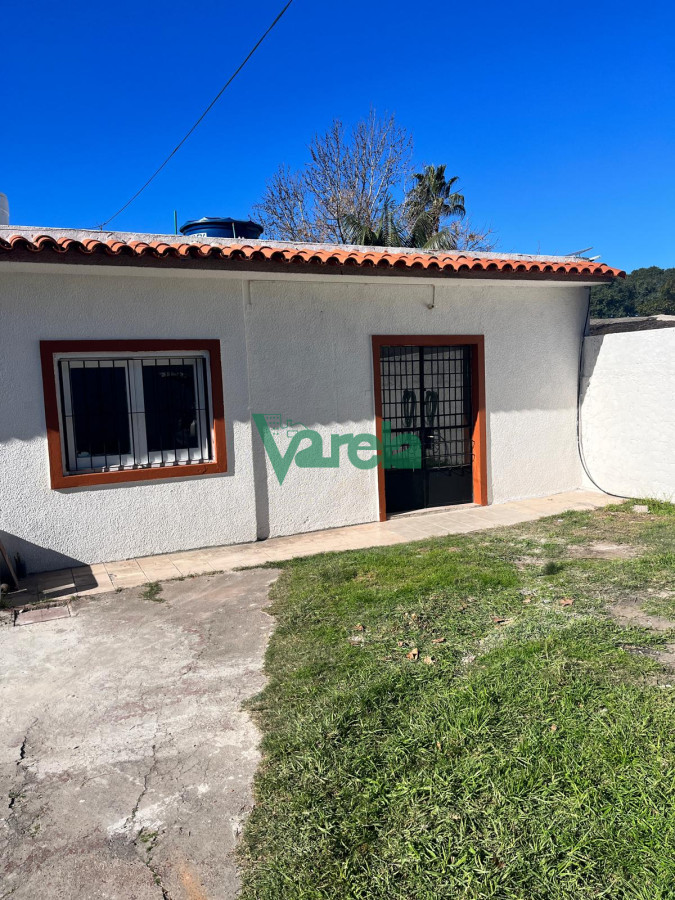 Casa ID.22270 - Venta casa, Punta Gorda , 2 dormitorios,1baños completo, jardín, cochera, patio con parrillero