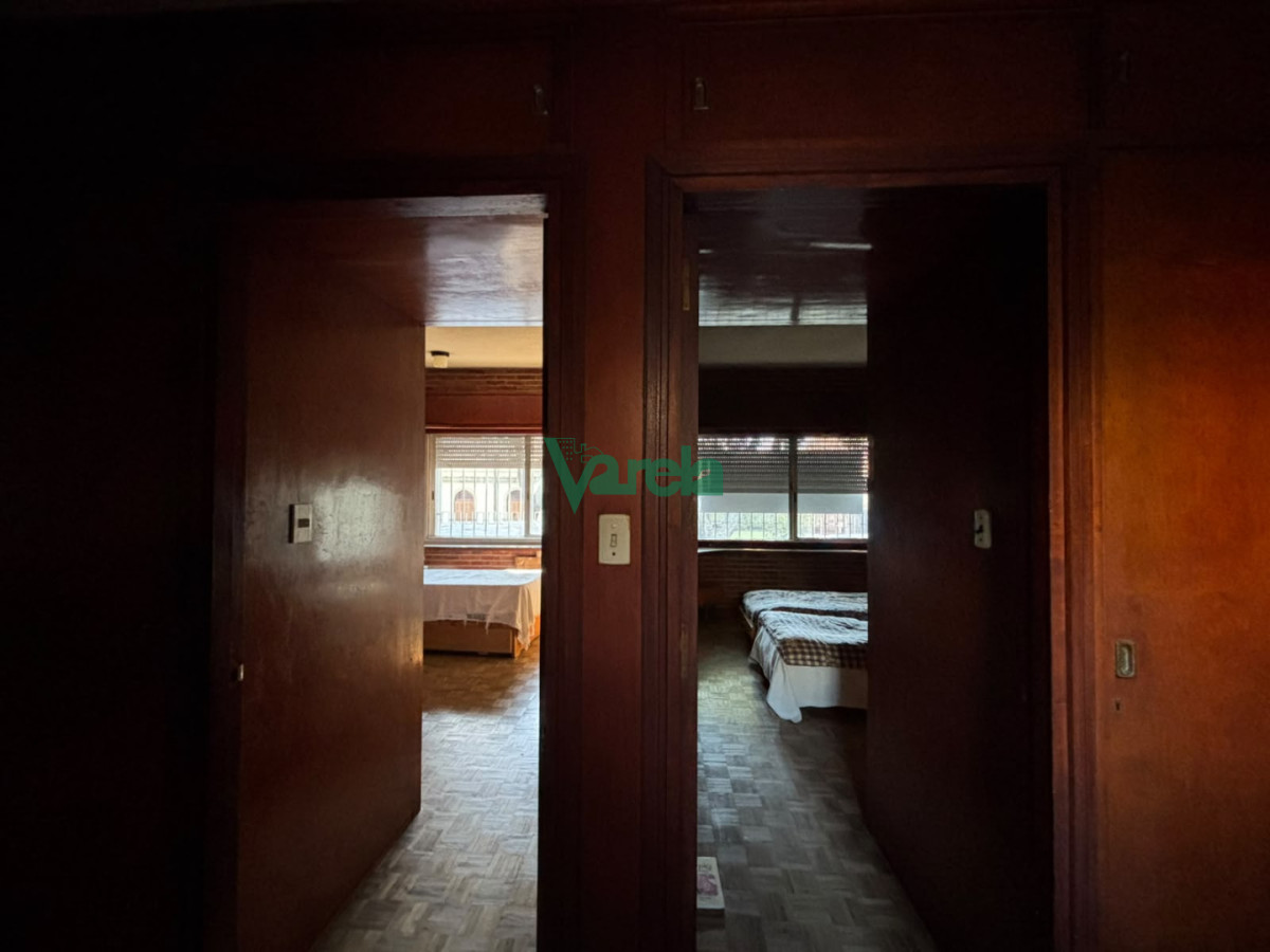 Casa ID.23103 - Venta de gran casa en parque Batlle de 5 dormitorios