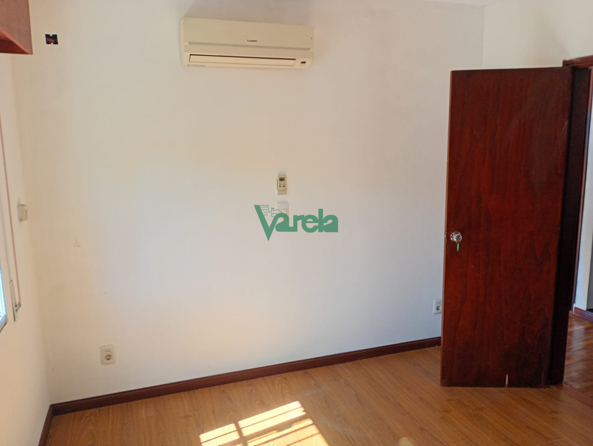 Casa ID.23170 - Venta Casa Carrasco norte, 6 dormitorios, 5baños, en 2 plantas 