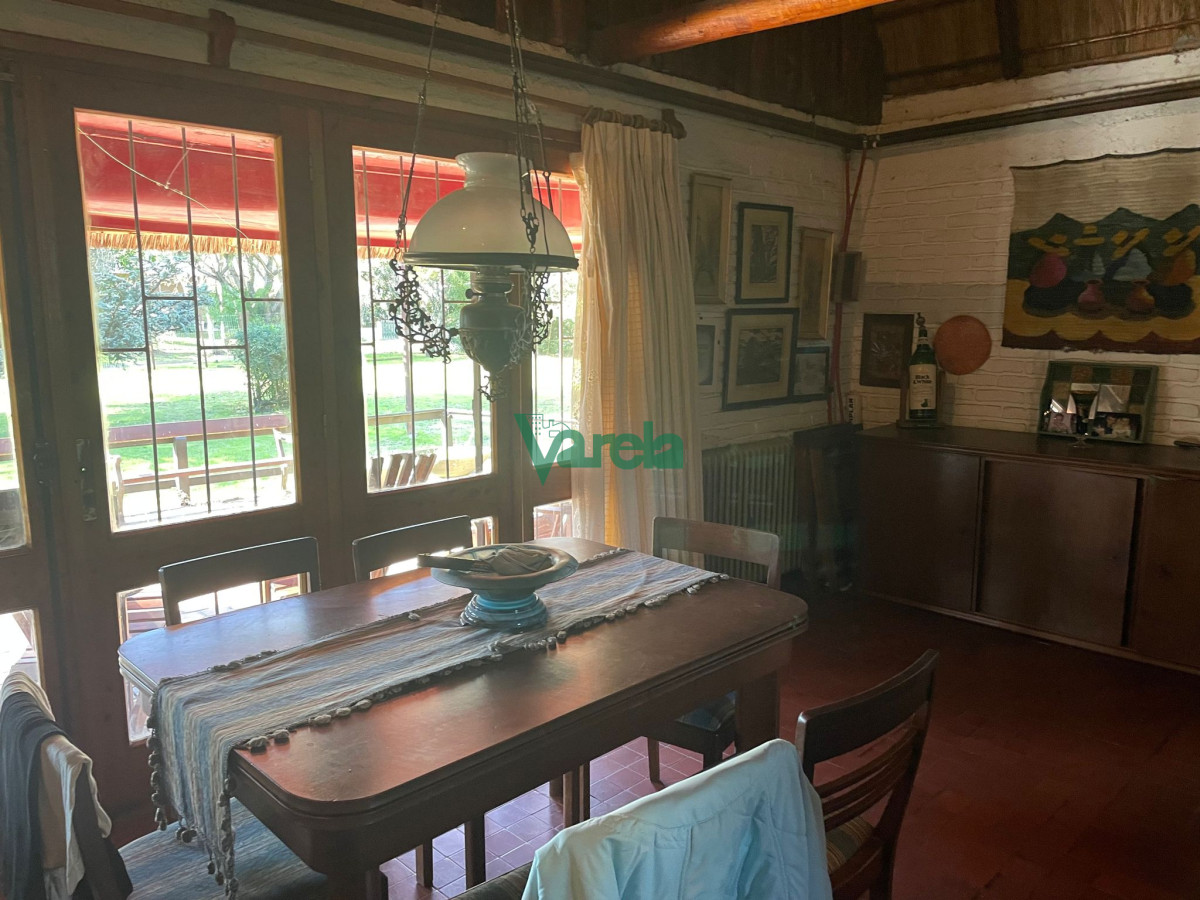 Casa ID.21874 - Casa de 4 dormitorios y 3 baños con piscina en La Floresta 