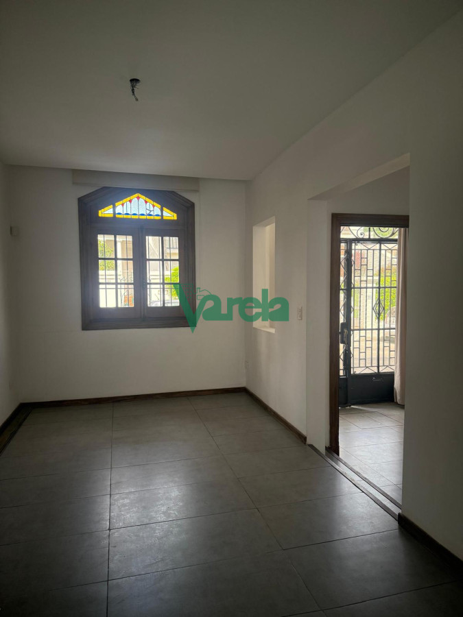 Casa ID.22835 - Casa en alquiler en Punta Carretas 3 dormitorios, 2 baños, garage