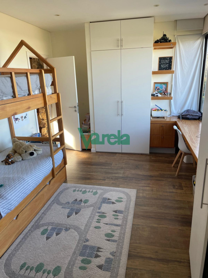 Casa ID.22630 - Venta casa en Mirador de la Tahona, 3 y servicio, 240 m2 en 1000 m2 de terreno