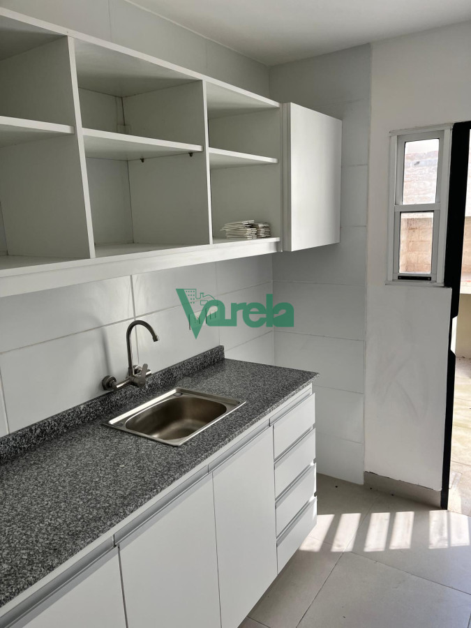 Casa ID.22457 - Alquiler casa 1 dormitorio Carrasco Norte a estrenar a metros Portones Shopping