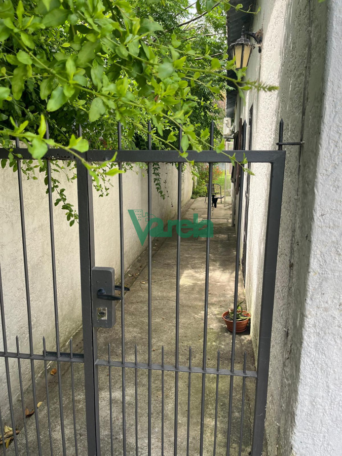 Casa ID.22459 - Venta de apartamento de 2 dormitorios en Salinas, U$S 65.000 + cuotas