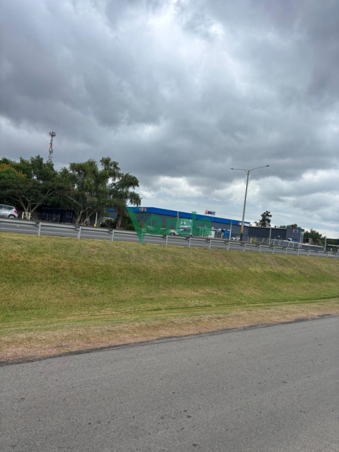 Casa ID.22984 - Alquiler de terreno de 4800m2 sobre Interbalnearia