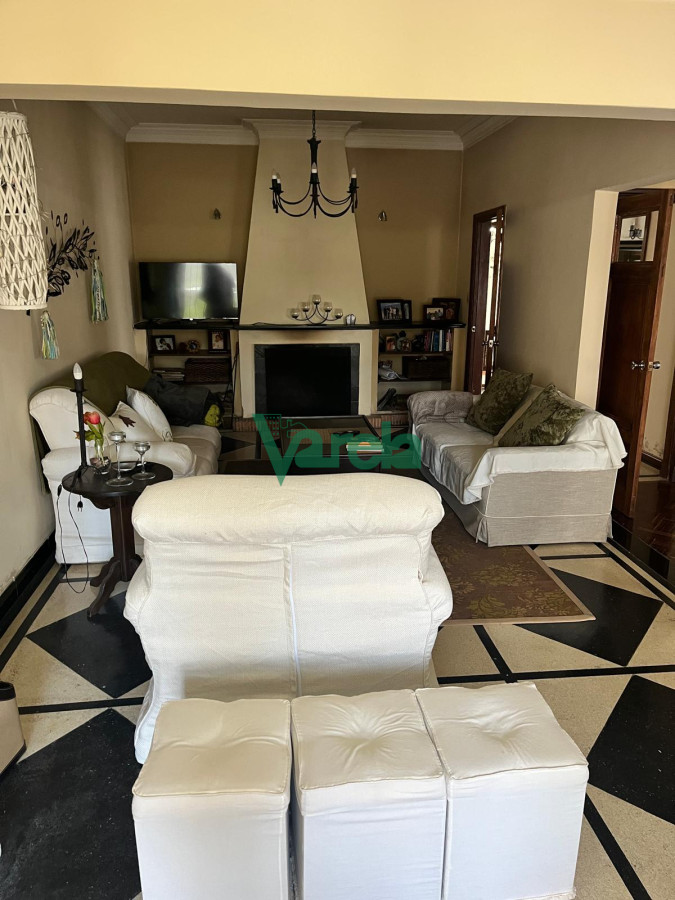 Casa ID.22251 - Venta casa, Punta Gorda, 3 dormitorios,2 baños completos, 185m2 