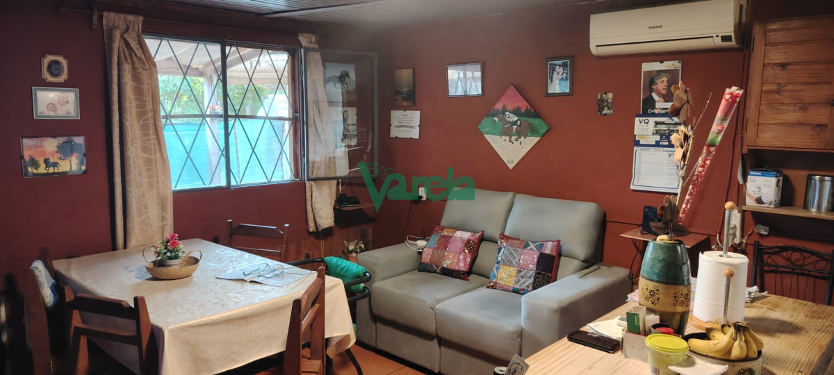 Casa ID.22967 - Casa en venta en Solymar de 3 dormitorios mas Apartamento 1 Dormitorio 