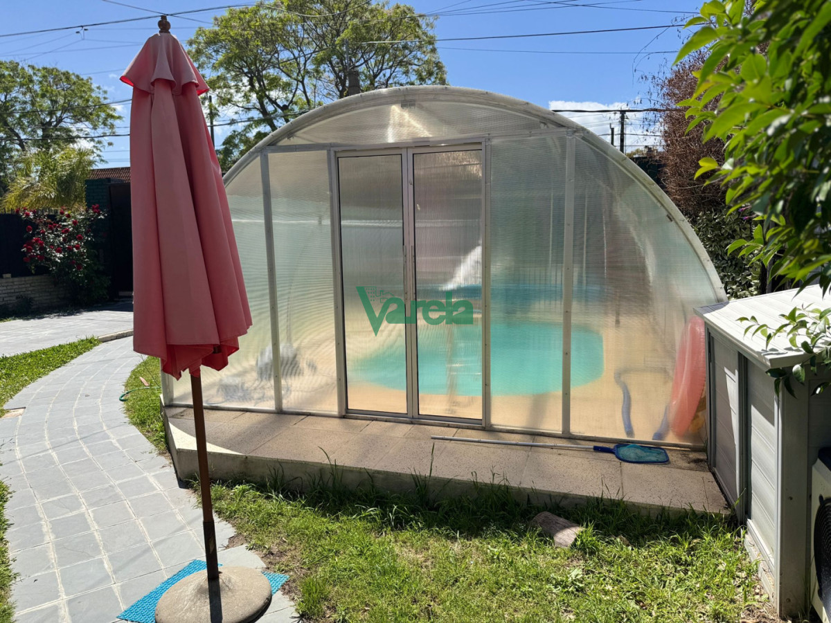 Casa ID.22882 - Alquiler casa carrasco, 3 dormitorios con piscina y 3 cocheras