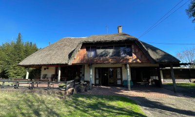 Casa de 4 dormitorios y 3 baños con piscina en La Floresta