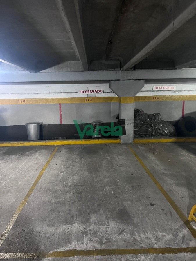 Cochera ID.22546 - Venta Cocheras Lugar Fijo Cordon Sobre Colonia En Párking Renta