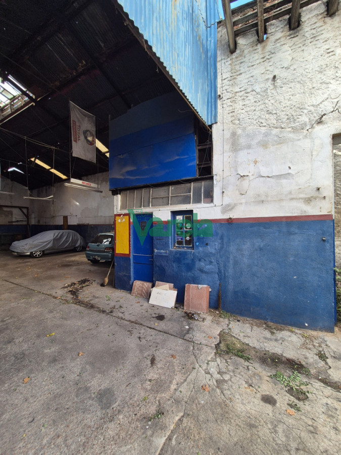 Galpón ID.23006 - Venta de galpon ideal deposito La Comercial