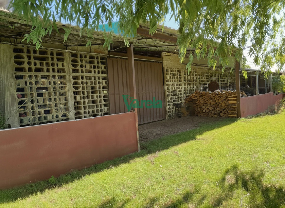 Chacra ID.23132 - Venta Casa 5 dor 2 baños barbacoa barros blancos gran terreno y 2 laguna