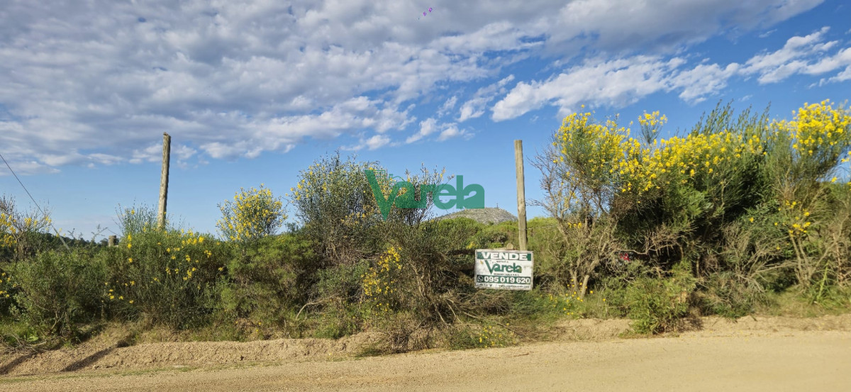 Chacra ID.22872 - Chacra Marítima de 5 has.en Playa Hermosa, a 9 cuadras de la playa