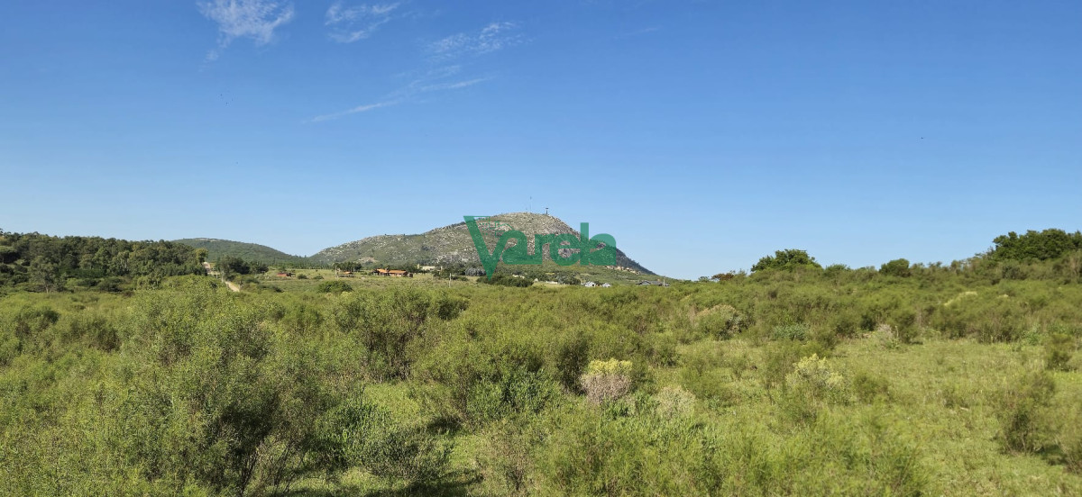 Chacra ID.22872 - Chacra Marítima de 5 has.en Playa Hermosa, a 9 cuadras de la playa